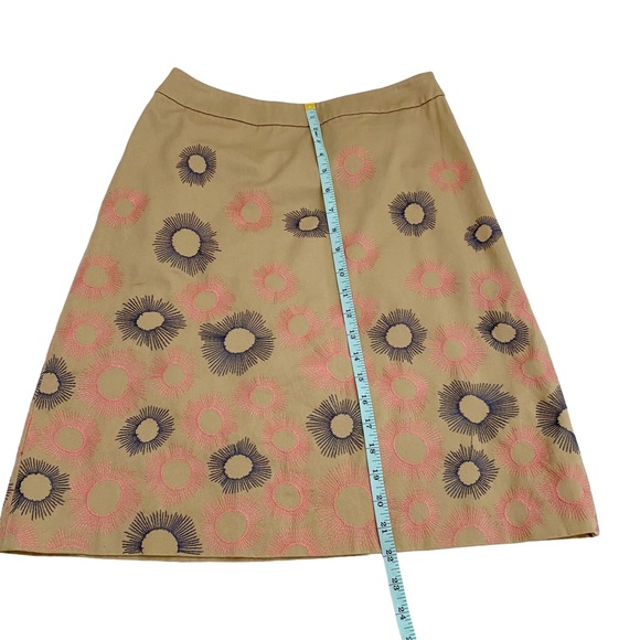 Boden Stitch Burst Embroidered A-Line Skirt, Size 6R - Picture 7 of 11